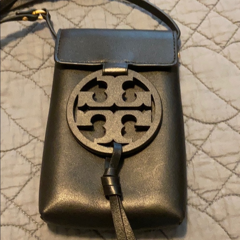 AUTHENTIC-Tory Burch Black Leather Phone Crossbody